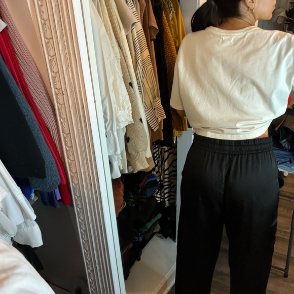 Women’s Black satin feel jogger pant - Picture 5 of 8